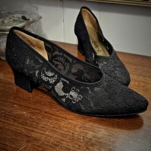 Yves Saint Laurent Lace Kitten Heel